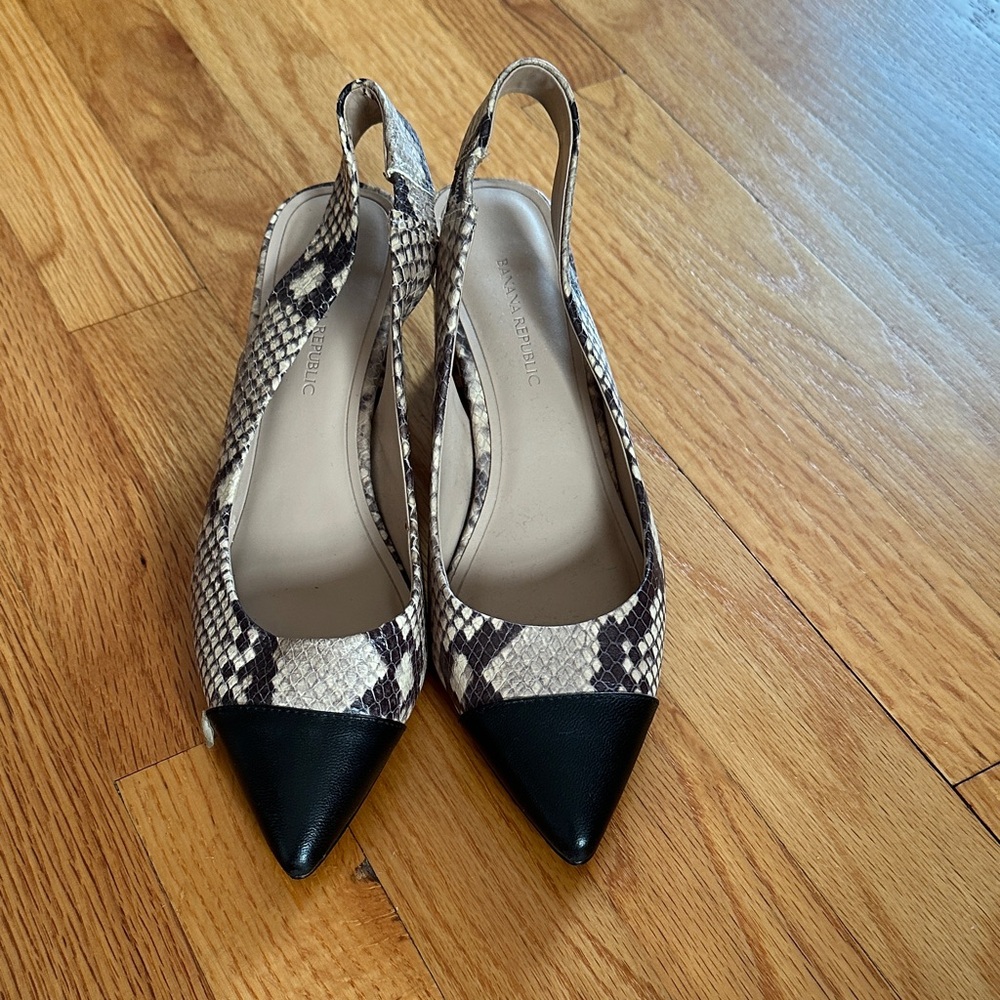 Banana Republic Black and Snake Pattern Heels
